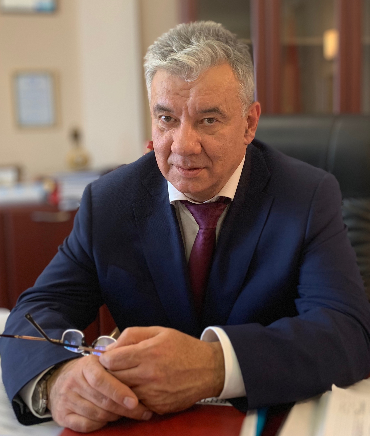 <p> Э.Э. Топузов</p> <p> Э.Э. Топузов</p>