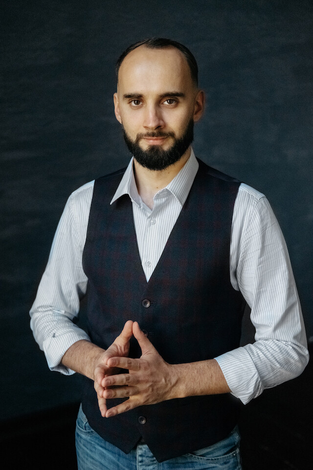 <p>
<strong>Владимир Иванов</strong></p> <p>
<strong>Владимир Иванов</strong></p>