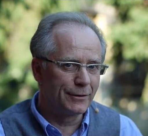 Dr. Gilbert Renaud Dr. Gilbert Renaud