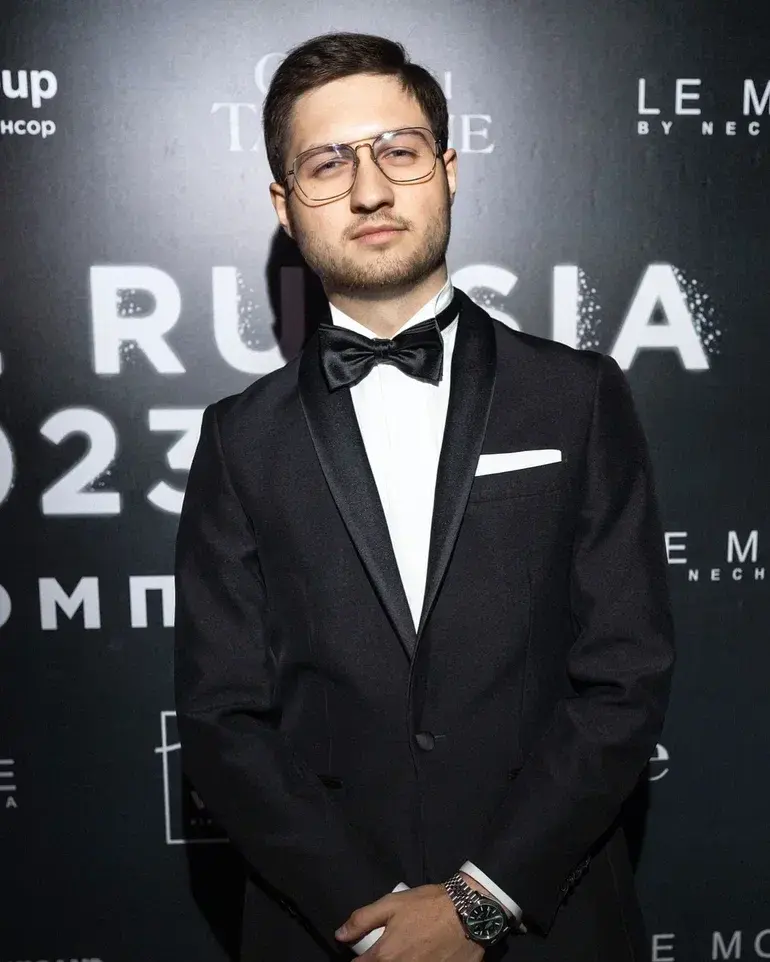 <p>Марк Иванов - Преподаватель МГИМО, Инвестор</p> <p>Марк Иванов - Преподаватель МГИМО, Инвестор</p>