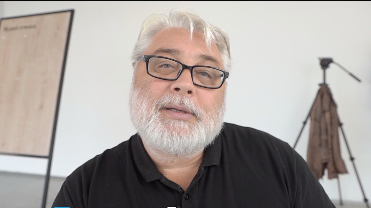 <p>Мастер курса режиссеров-фильммейкеров Дмитрий Чирков</p> <p>Мастер курса режиссеров-фильммейкеров Дмитрий Чирков</p>