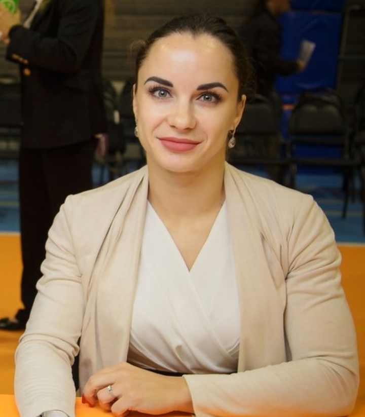 <p>
<strong>Ирина Касабова</strong> </p> <p>
<strong>Ирина Касабова</strong> </p>