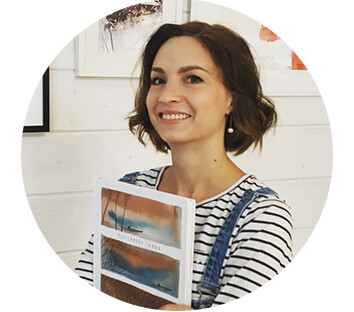 		<p>Вероника Калачева, художник, <br>создательница школы</p>	