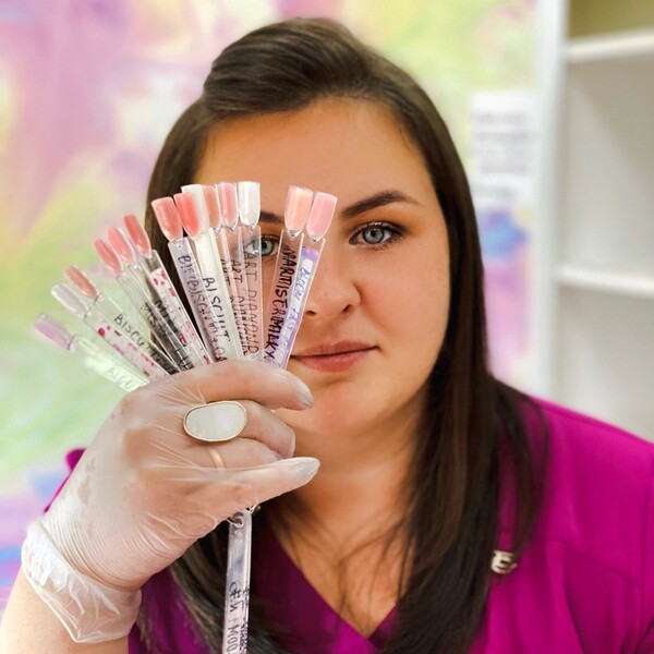 Школа Маникюра Юлии Вавилиной