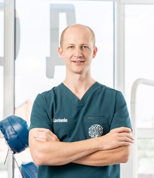 Максим Лавриненко