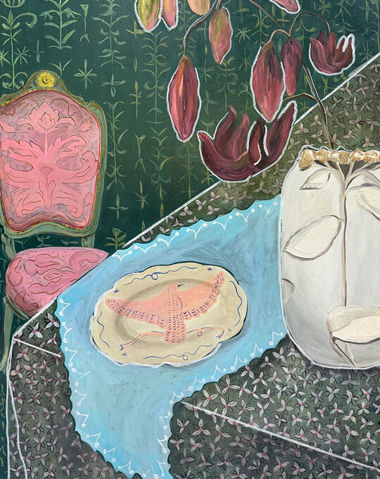 <p>Лилии и розовый стул», 2025<br>Холст, масло, масляная пастель<br>90 Х 120 cm</p>