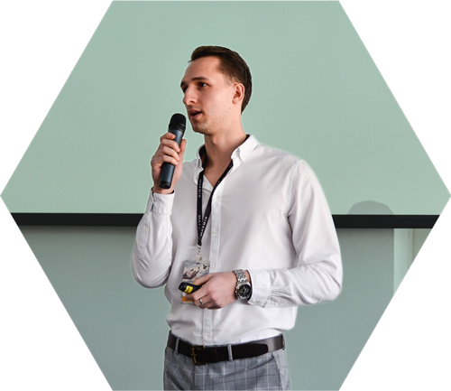 <p>Вадим Гурьев</p>