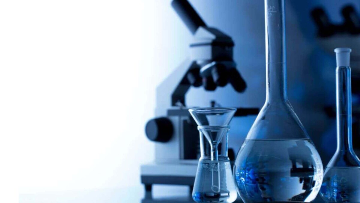 La linea di prodotti per la cura della pelle JeuDerm comprende un'ampia gamma di prodotti per la cura della pelle adatti a molti problemi della pelle: come acne, dermatite atopica, invecchiamento, caduta dei capelli e altri.  I prodotti per la cura della pelle JeuDerm hanno un effetto sia terapeutico che preventivo. Sono prescritti da estetiste, cosmetologi e dermatologi presso cliniche mediche e ospedali.